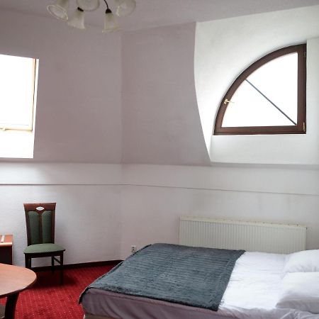 Gosciniec Czarci Mlyn Bed & Breakfast Będzin Eksteriør bilde