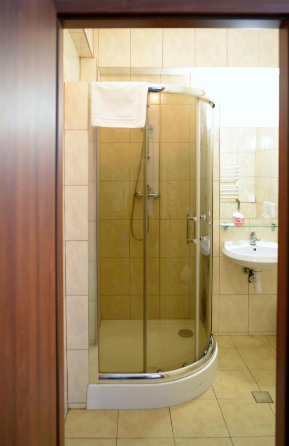 Gosciniec Czarci Mlyn Bed & Breakfast Będzin Eksteriør bilde