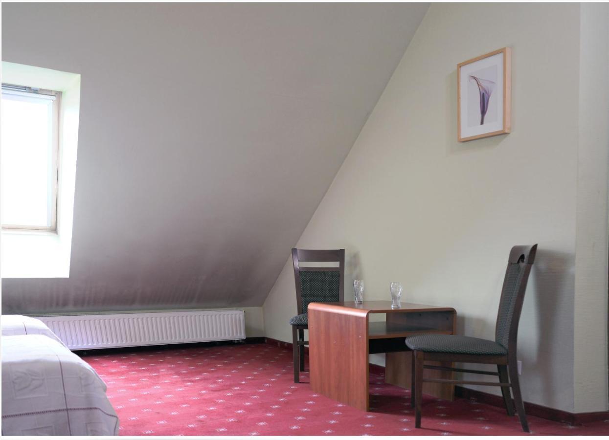 Gosciniec Czarci Mlyn Bed & Breakfast Będzin Eksteriør bilde