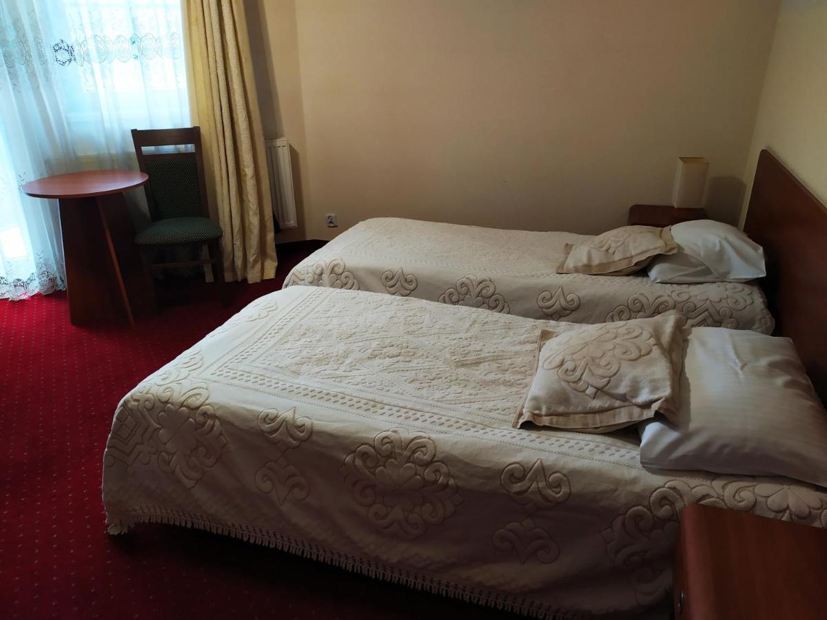 Gosciniec Czarci Mlyn Bed & Breakfast Będzin Eksteriør bilde
