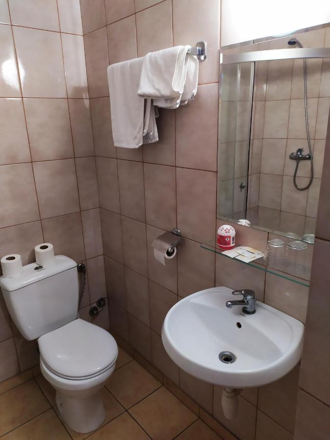 Gosciniec Czarci Mlyn Bed & Breakfast Będzin Eksteriør bilde